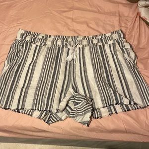 XL pair of shorts